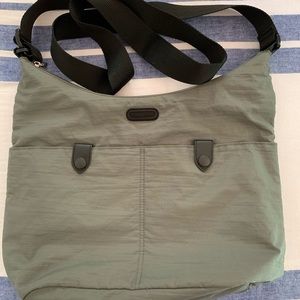 Baggalilni Shoulder/Crossbody bag
